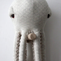 THE OCTOPUS - ALBINO